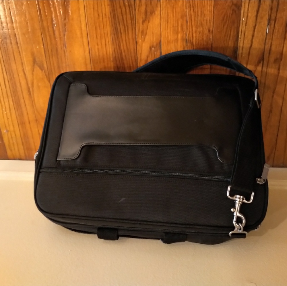 Computer Bag - Branded HP - Picture 2 of 3